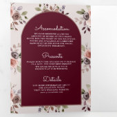 Neutral Taupe Floral QR Code Burgundy Wedding 三つ折り招待状 (内部最初)