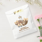 Neutral Touchdown Football Boy Baby Shower フェイバーバッグ (封をした状態)