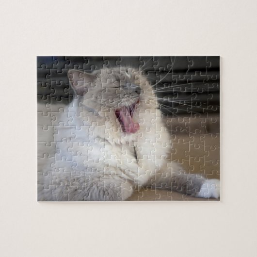 Neva Masquerade猫の大口 ジグソーパズル (横)