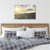 Nevada Desert Sunset – Golden Sky Over Horizon キャンバスプリント (インサイチュ (寝室))