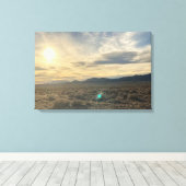 Nevada Desert Sunset – Golden Sky Over Horizon キャンバスプリント (インサイチュ (ウッドフロア))