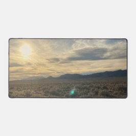 Nevada Desert Sunset – Golden Sky Over Horizon デスクマット