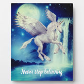 Never ストップs信じ Unicorn飛んでいる Waterfall フォトプラーク (正面)