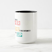 Never 与え Upデザイン マグカップ (中央)