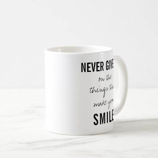 Never 与え Upポジティビティ引用文タイポグラフィ コーヒーマグカップ (正面右)