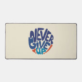 Never 与え Up – 青と赤の誕生日引用文 デスクマット (正面)