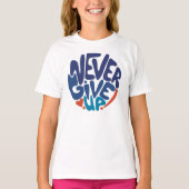 Never 与え Up – 青と赤の誕生日引用文 Tシャツ (正面)