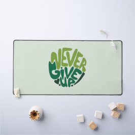 Never 与え Up - Green 前向き Handレタリング デスクマット