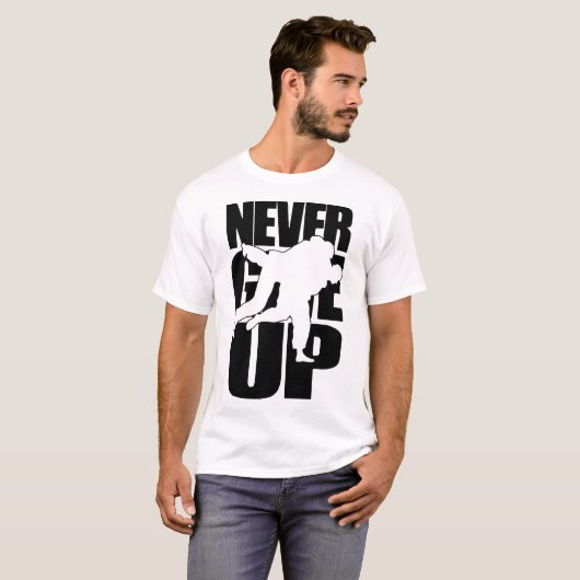 Never 与え Up Sambo Tシャツ (正面フル)