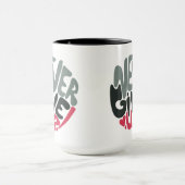 Never 与え Up - Upliftingのインスパイア言葉 マグカップ (中央)