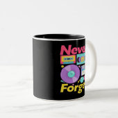 Never 忘れ Floppy Disk VHSカセットテープビニール ツートーンマグカップ (正面右)