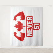 Never 51 Canada Strong タペストリー (正面)