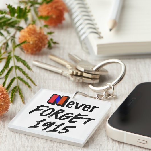 Never Forget 1915 Keychain キーホルダー (正面右)