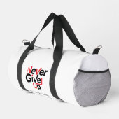 Never Give Up Motivational T-Shirt – Inspirational ダッフルバッグ (右コーナー)