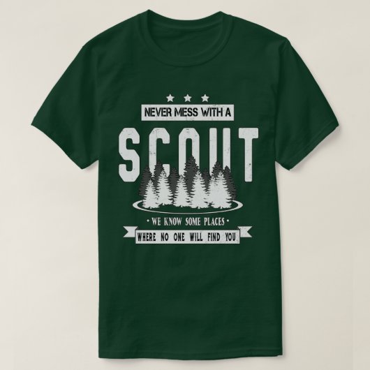 Never Mess With A Scout Nature Hiking Tシャツ (デザイン正面)