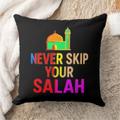 Never Skip Your Salah Throw Pillow – Faithful Home クッション (ブランケット)