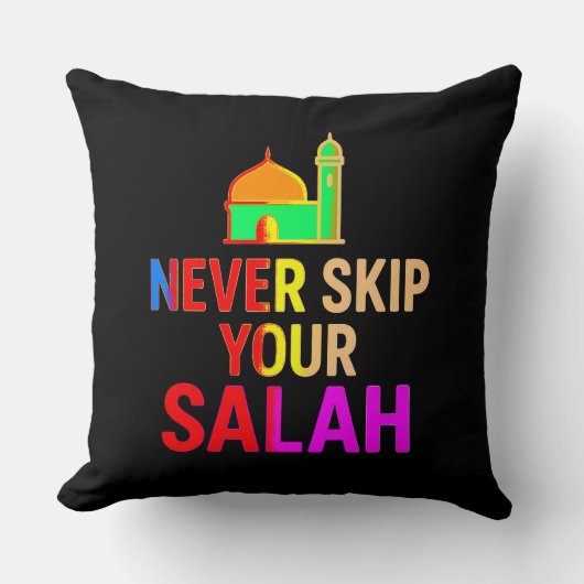 Never Skip Your Salah Throw Pillow – Faithful Home クッション (正面)