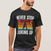Never Stop Looking Up Space Science Solar System Tシャツ (正面)