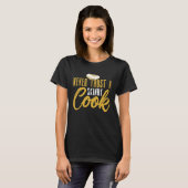 Never Trust A Skinny Cook Culinary Cooking Chef Tシャツ (正面フル)