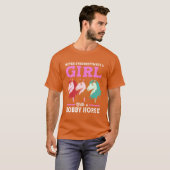 Never Underestimate A Girl With A Hobby Horse frie Tシャツ (正面フル)