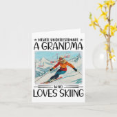 Never Underestimate A Grandma Who Loves Skiing  カード (黄色い花)