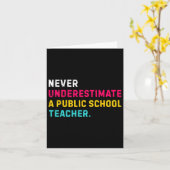 Never Underestimate A Public School Teacher 1  カード (黄色い花)