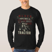Never Underestimate An Old Man With A Tractor Vint Tシャツ (正面)