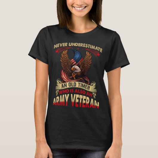 Never Underestimate An Old Timer Who Is Also An Ar Tシャツ (正面)