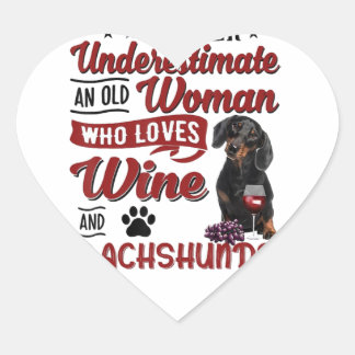 Never Underestimate An Old Woman Who Loves Wine _ ハートシール