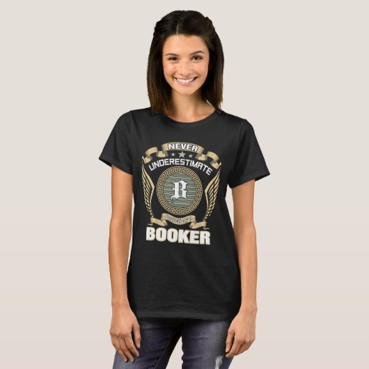 NEVER_UNDERESTIMATE_POWER_OF_A_BOOKER Tシャツ (正面フル)