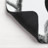 Nevermore B&Wの冬のワタリガラスエドガー・アラン・ポー マウスパッド (コーナー)