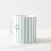 New Baby's Grandma Custom Name Sage Green Stripes コーヒーマグカップ (正面左)