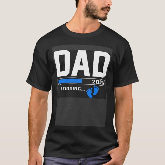 New First Time Dad 2023 Loading for Pregnancy Anno Tシャツ (正面)