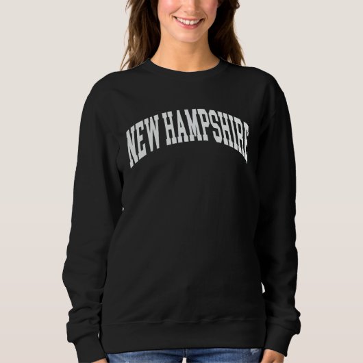 New Hampshire Us College Font Proud American Usa S スウェットシャツ (正面)