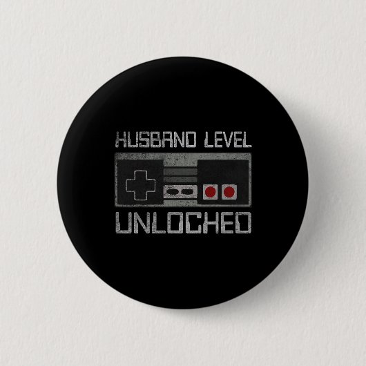 New Husband Level Unlocked Just Married Gamer Bach 缶バッジ (正面)