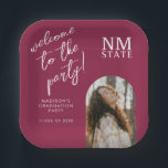 New Mexico State University Graduation ペーパープレート<br><div class="desc">It is officially time to turn that tassel and celebrate your monumental academic achievement with this official New Mexico State University graduation product! You have completely crushed those rigorous courses, conquered your late-night study sessions, and earned every single bit of this major Aggies spotlight. Whether you are a proud new...</div>