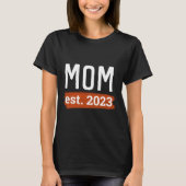 New Mom - est.2020 Tシャツ (正面)