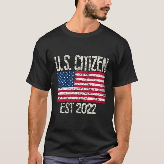 New Us Citizen Est 2022アメリカ移民市民 Tシャツ (正面)