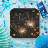 New Year Eve Sparklers On a Midnight Clock ペーパープレート (パーティー)