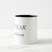 New Year New Adventures | Black & White Typography ツートーンマグカップ (中央)