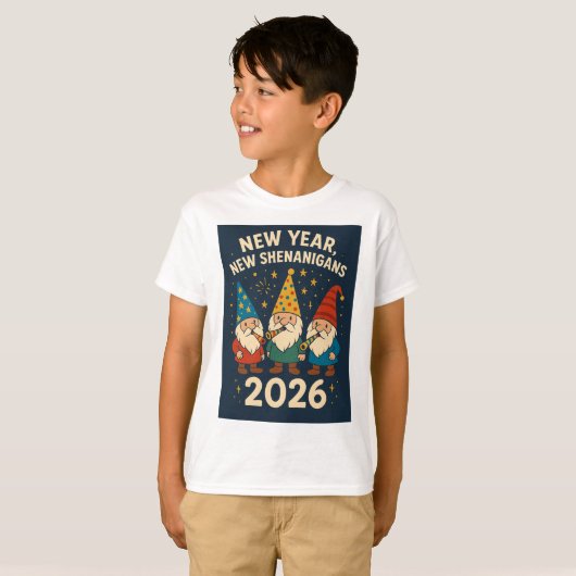 New Year, New Shenanigans 2026 Gnome Party Tee Tシャツ (正面フル)