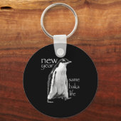 New Year Same Baka Life Penguin Joke キーホルダー (正面)