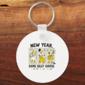 New Year Same Silly Goose Funny Goose New Year 202 キーホルダー (正面)