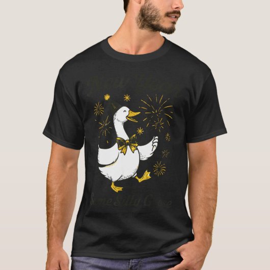New Year Same Silly Goose New Year's Eve Party Fir Tシャツ (正面)