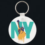 New York Lady Liberty キーホルダー<br><div class="desc">Grunged out Lady Liberty with a backdrop of NY. Perfect colors to match those sneakers. New York Lady Liberty</div>