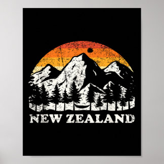 New Zealand Mountain Hiker Gift New Zealand  ポスター
