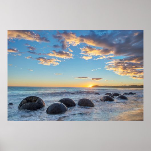 New Zealand, South Island, Moeraki Boulders ポスター (正面)