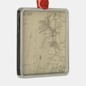 Newbury メタルオーナメント (右)