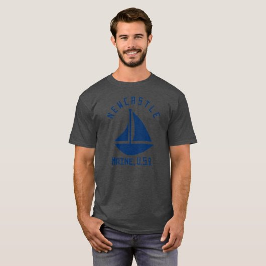 Newcastle Maine Sailing Boating Navy Blue Text Abs Tシャツ (正面フル)