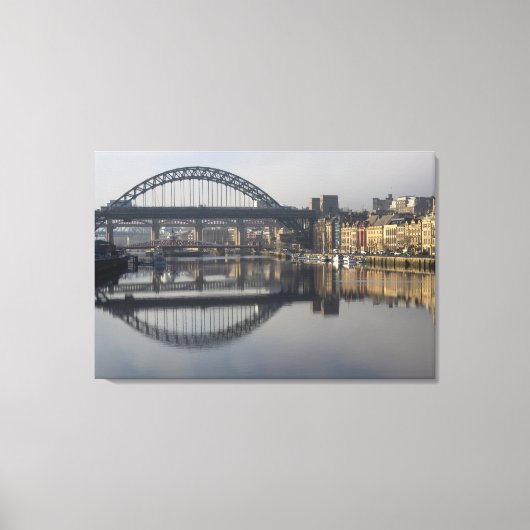 Newcastle Quayside & the Tyne Bridge キャンバスプリント (正面)